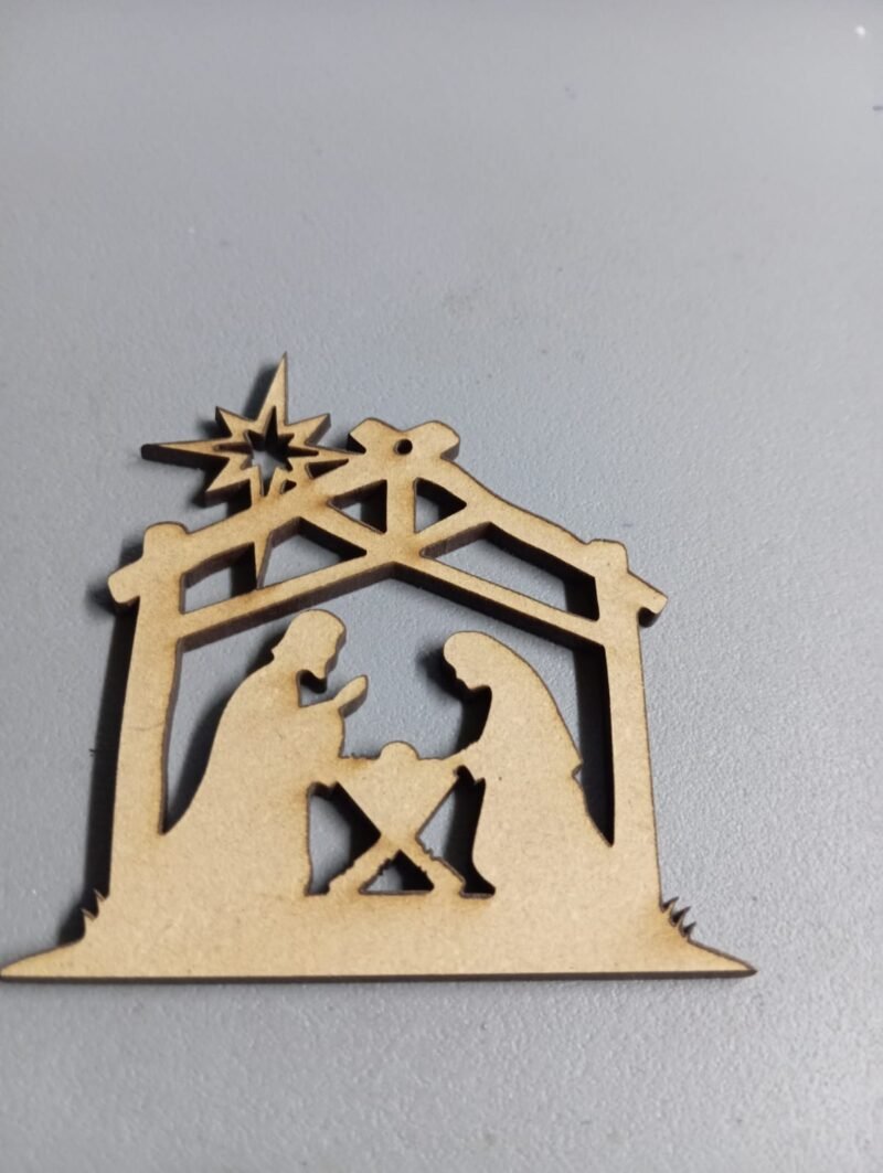 F00023 NAVIDAD GUIRNALDA PESEBRE 8 CM